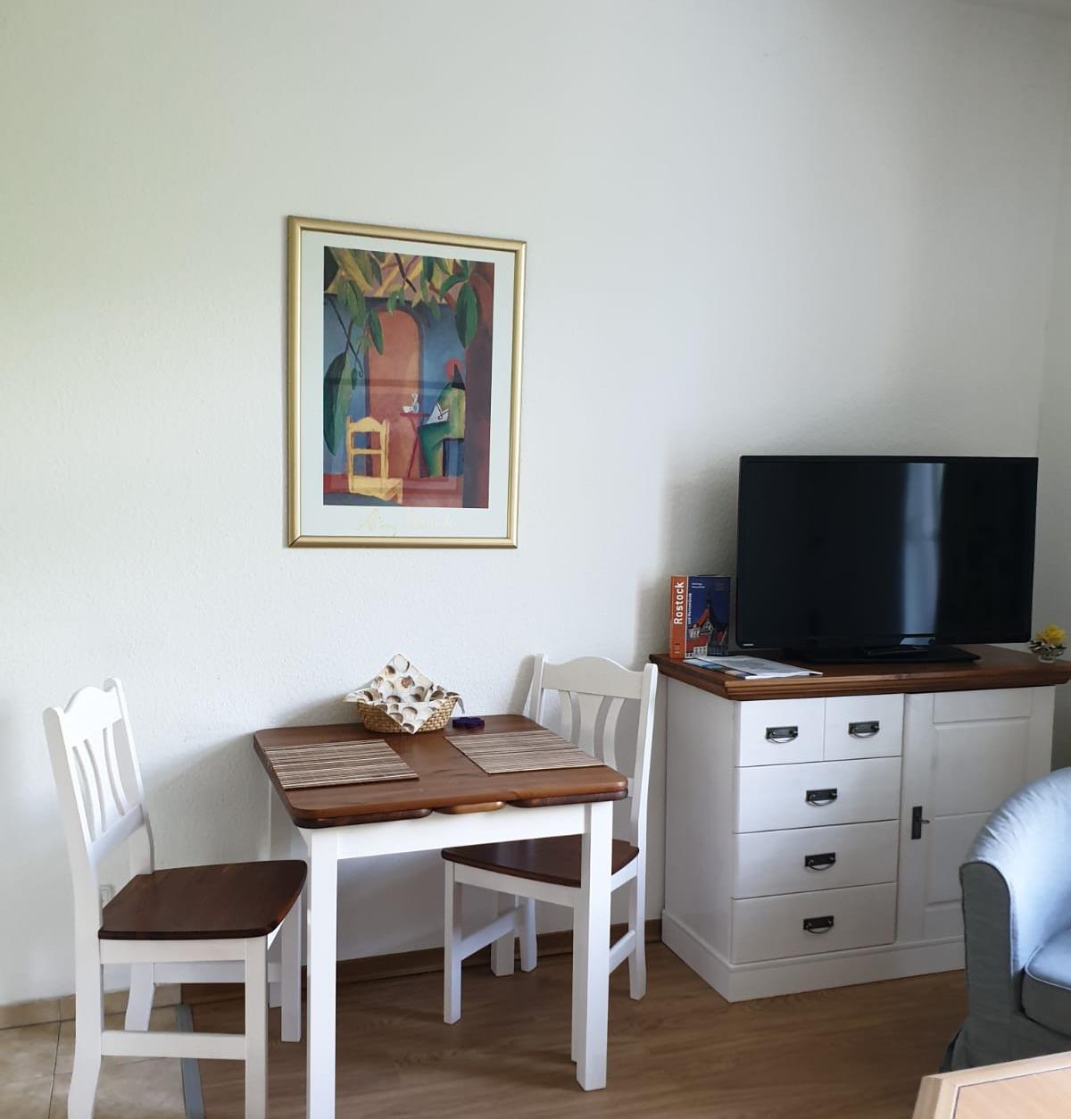 Wohnzimmer mit Essecke