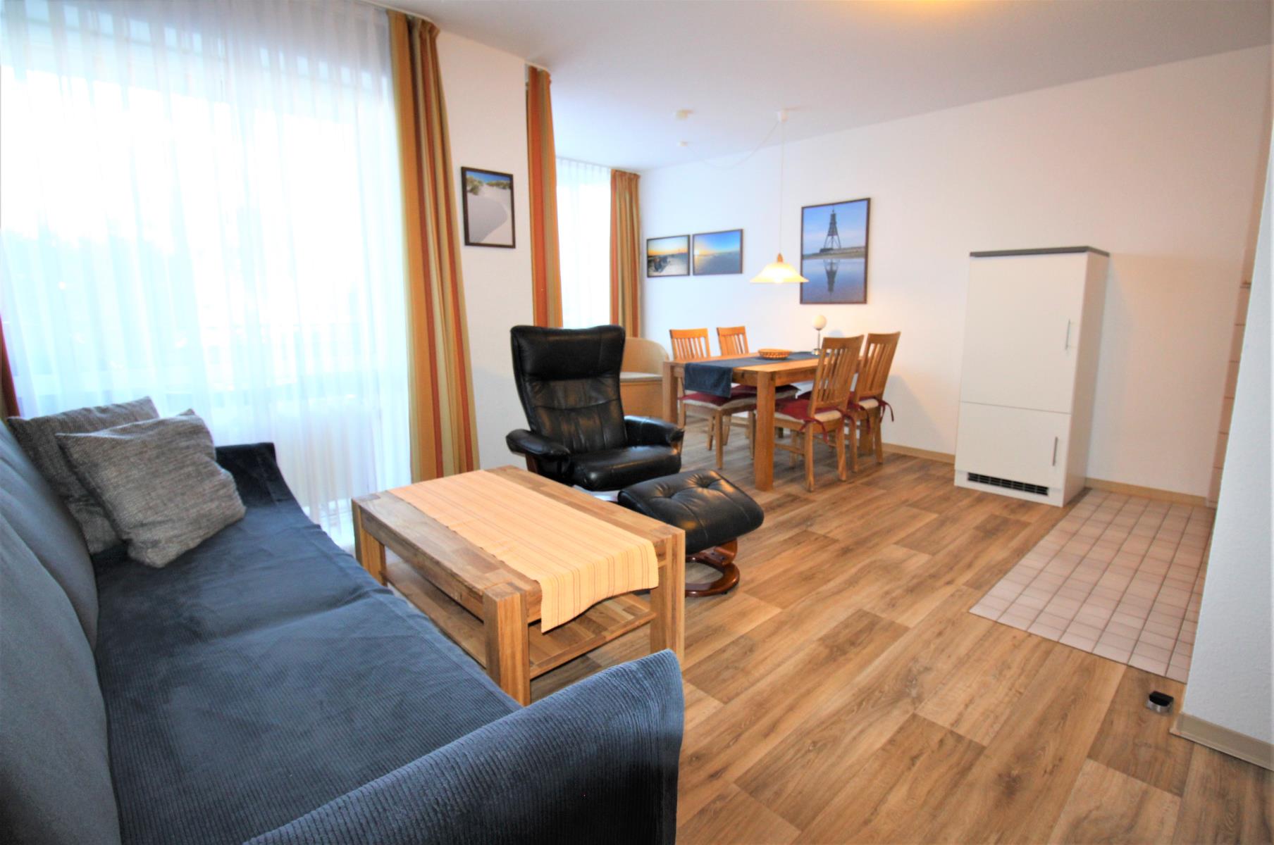 Wohnraum mit WLAN, TV, CD- und DVD-Player