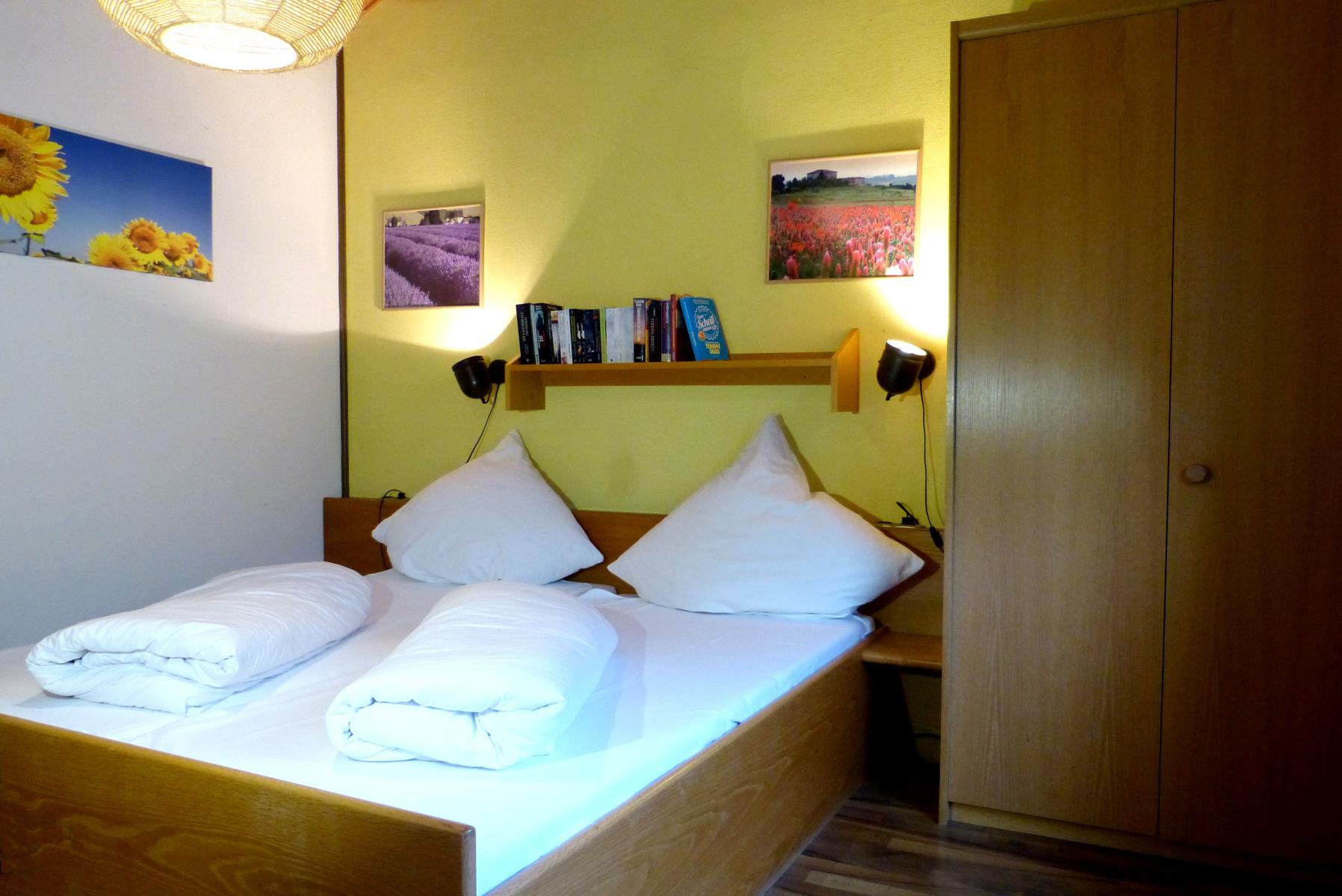 Schlafzimmer 2