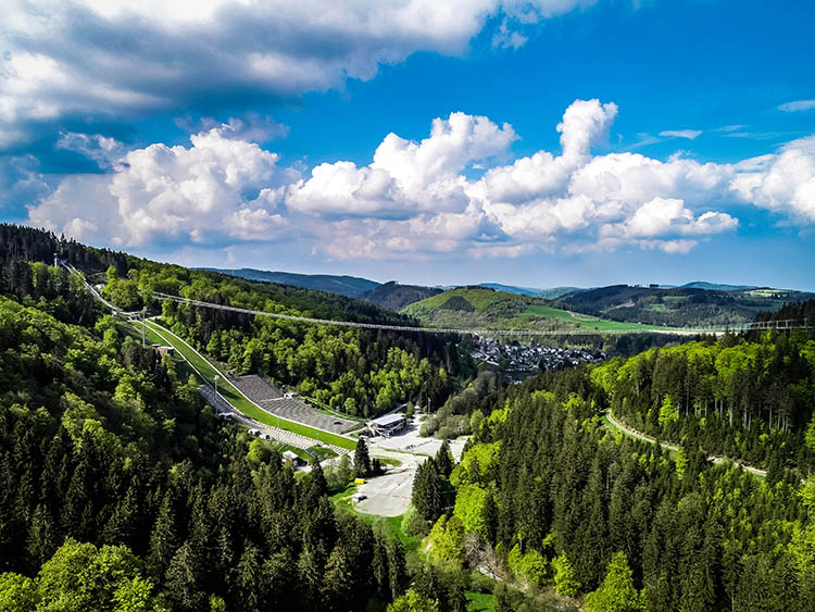 Skywalk-Brücke in Willingen