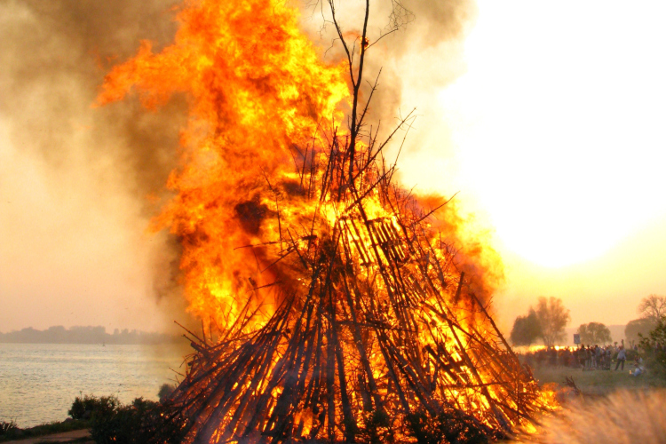 Biikefeuer in Nordfriesland